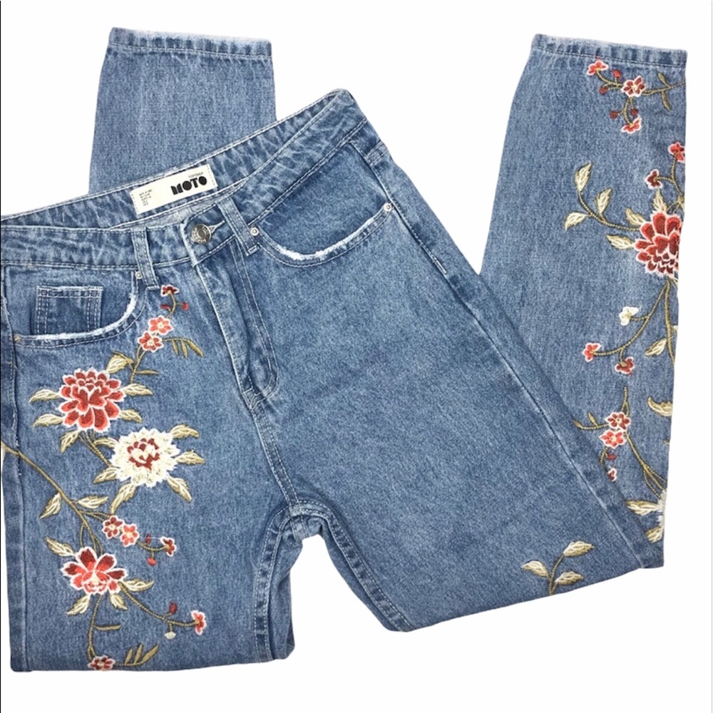 TOP SHOP MOTO FLORAL BOHO EMBROIDERED MOM JEANS